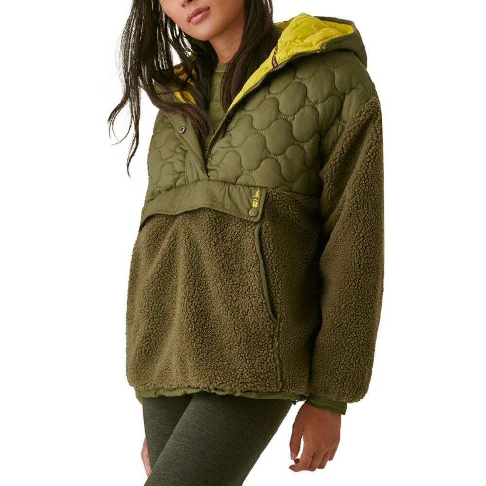 Bass Outdoor Womens Mixed Media Ripstop Quilted Sherpa Hooded Jacket